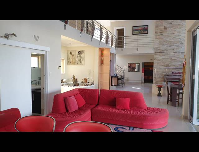 4 BEDROOM HOUSE RENTED IN UMHLANGA CENTRAL